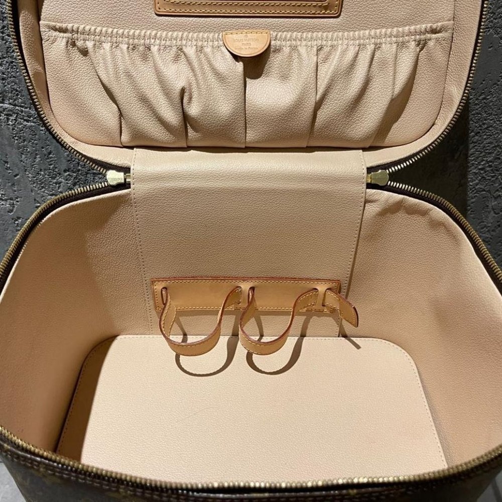 Louis Vuitton Nice Vanity Case - Picture 3 of 5